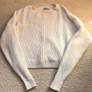 HOLLISTER white sweater!